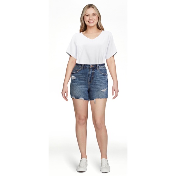 sz:5 - No Boundaries High Rise Destructed Dark Wash Midi Shorts - Picture 1 of 8